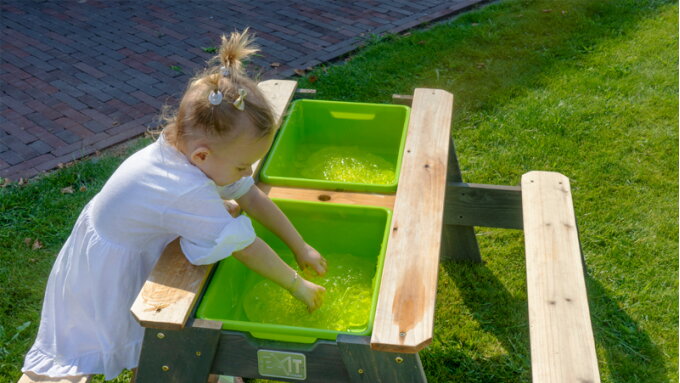 Tips for playing with EXIT toys sand and water table